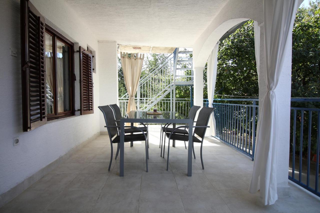 Apartmani Niessner Malinska Exterior photo