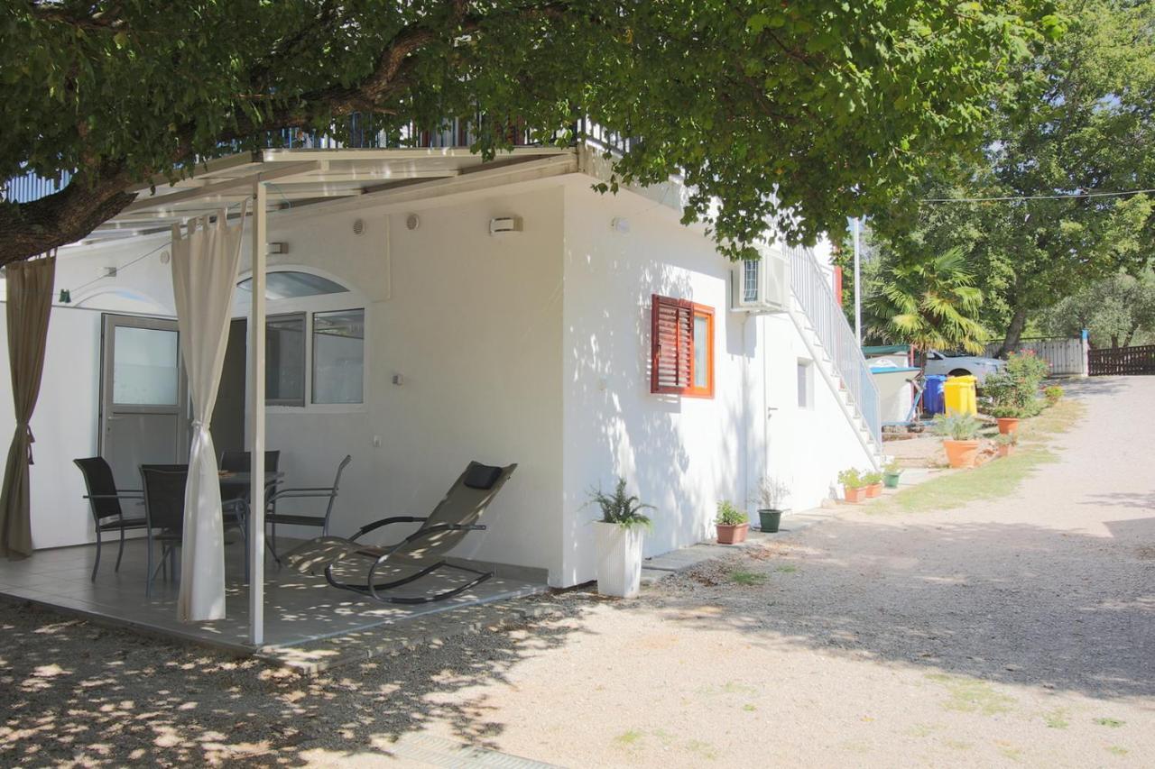 Apartmani Niessner Malinska Exterior photo