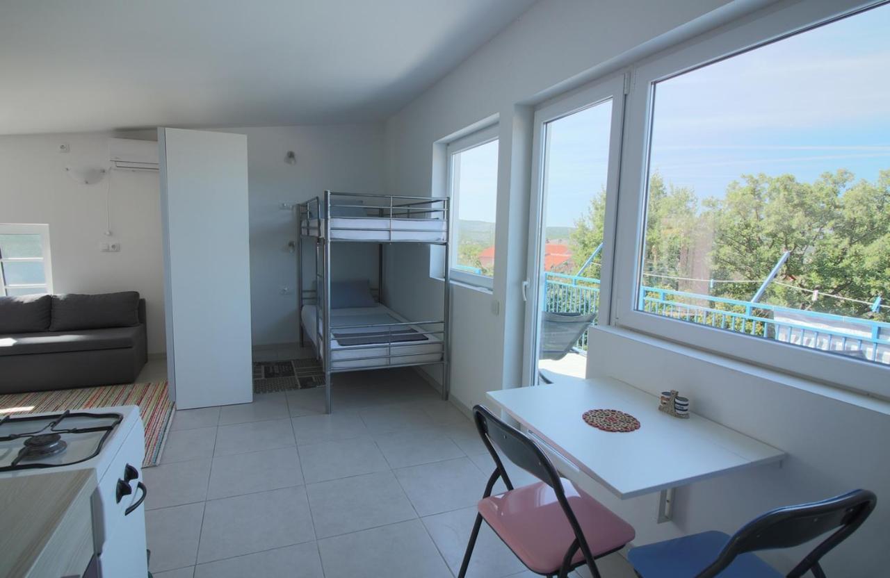 Apartmani Niessner Malinska Exterior photo